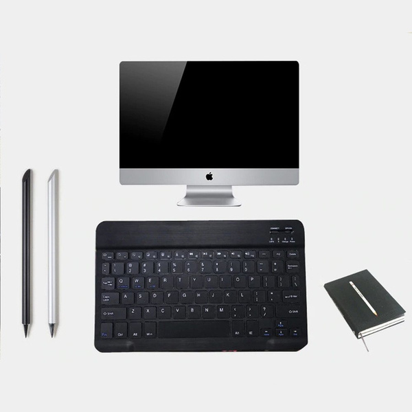 Universal wireless keyboard for tablets