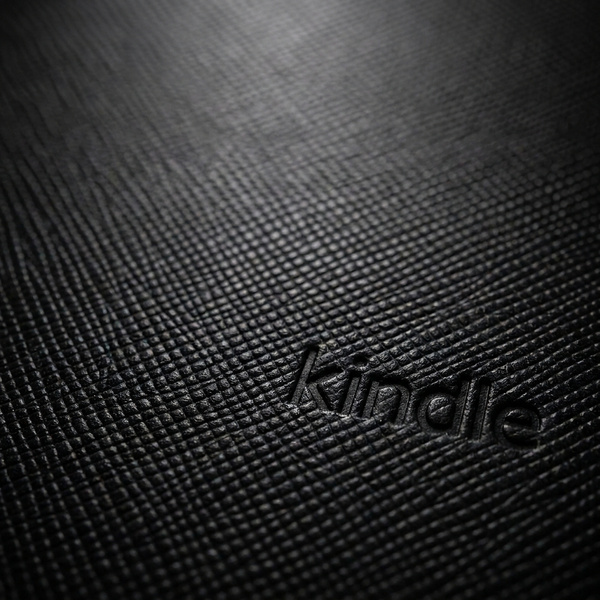 Book Cover black case for Kindle Paperwhite 1/2/3 with sleep function and elegant finish