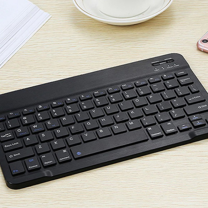 Universal wireless keyboard for tablets