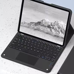 Etui z klawiaturą do Lenovo Tab One TB305FU - ochronne z podstawką, dostęp do portów i przycisków