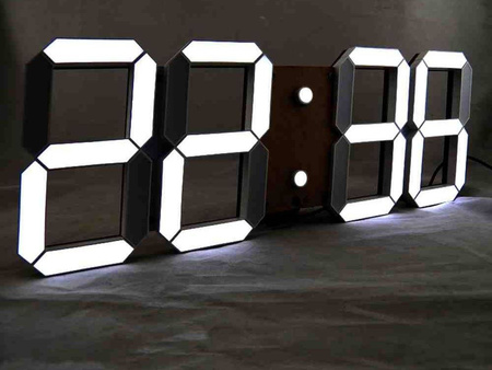 Alarm clock electronic thermometer with LED alarm