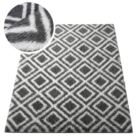 Dywan do salonu shaggy DECOR antypoślizgowy miękki puszysty modny 140x200 Black Cube