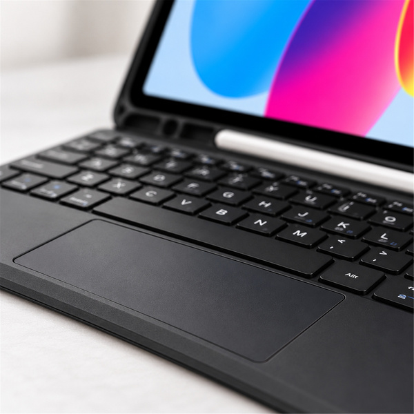 Puzdro s klávesnicou touch na iPad 10.9 10 Gen 2022 / iPad 11 Gen A16 2025 / iPad 10, čierne - ochranné so stojanom