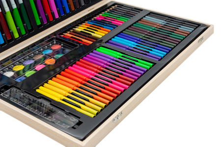 Painting set wooden case 180 el.