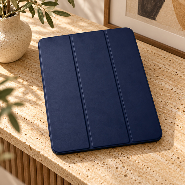 Etui Hard Crystal do Apple iPad Air 13 M4 M3 M2 2026/ 25/ 24 gen 8/ 7 z klapką - granatowe