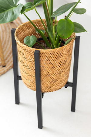 Kwietnik stojący REGULOWANY metalowy stojak na kwiaty rośliny stelaż PILLAR, czarny