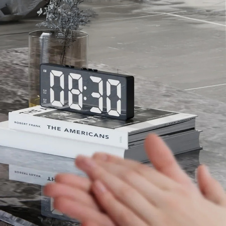 Budík hodiny elektronický digitálny LED 24h hlasný budík driemanie teplota, čierny