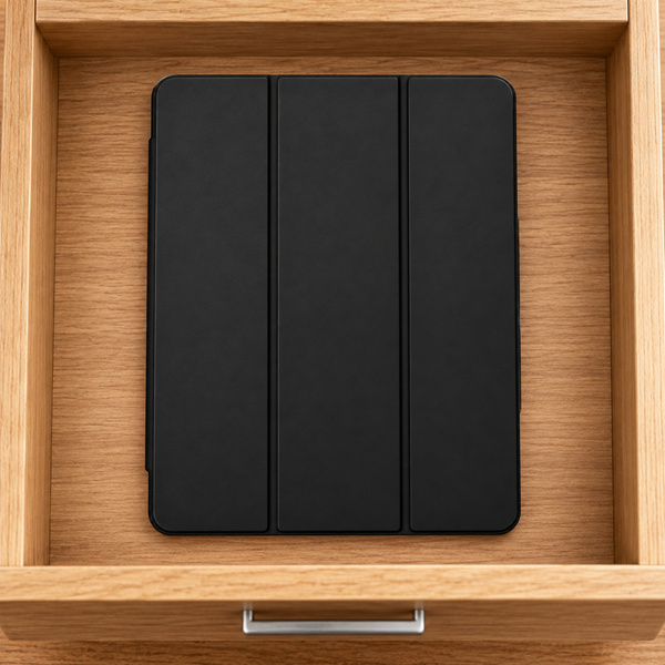 Etui Hard Crystal do Apple iPad Air 13 M4 M3 M2 2026/ 25/ 24 gen 8/ 7 z klapką - czarne