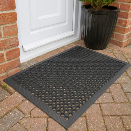 Wycieraczka ażurowa gruba mata wejściowa z perforowanej gumy 60x90